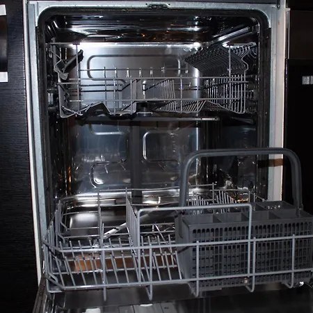 Cozy 2bd In Appartement