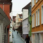 아파트 Spacious 2bd In Bergen!