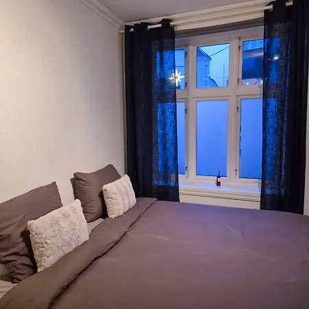 Spacious 2bd In Bergen! شقة